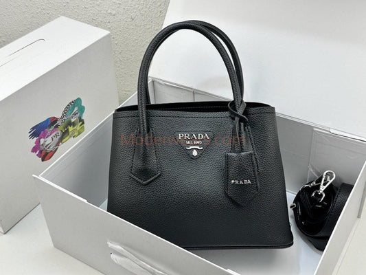 Chic & Stylish Bags