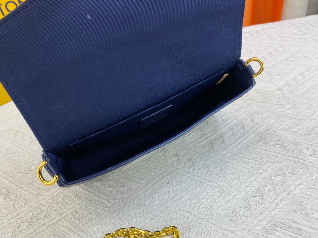 Chic & Stylish Bags