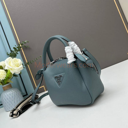 Chic & Stylish Bags