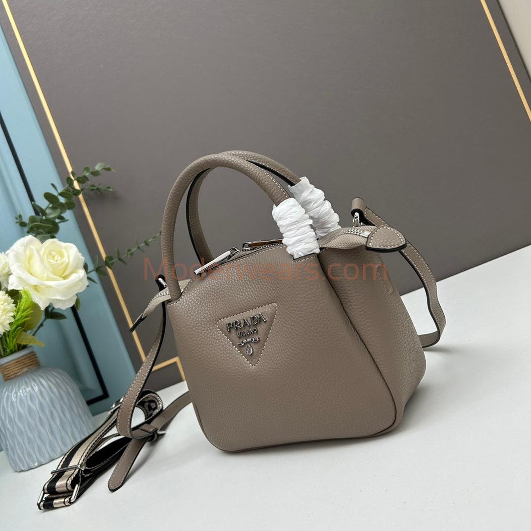 Chic & Stylish Bags