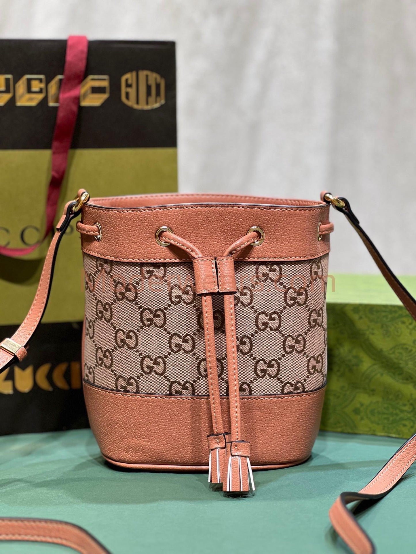 Chic & Stylish Bags
