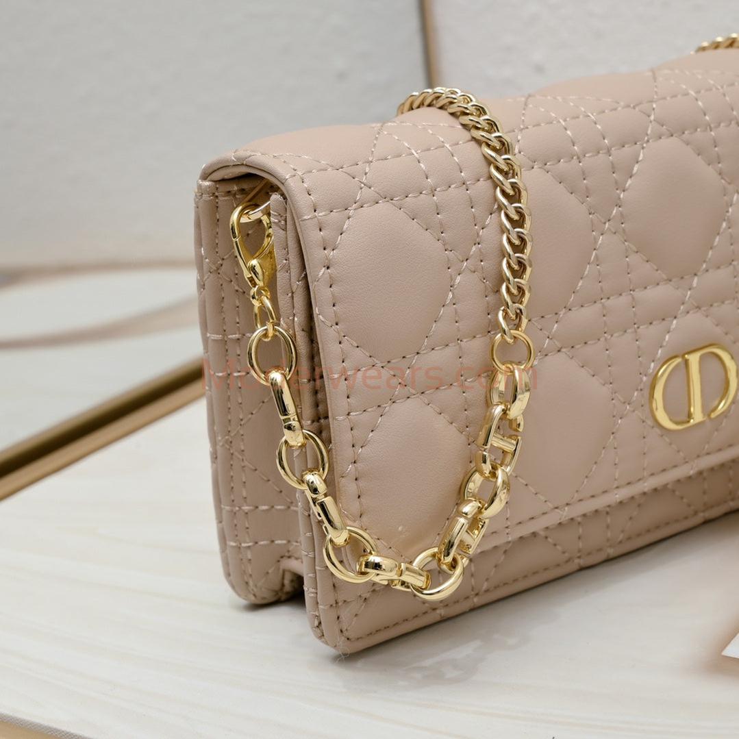 Chic & Stylish Bags