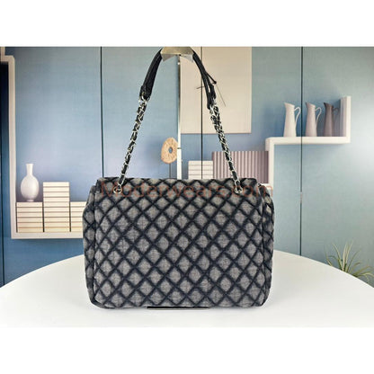 Chic & Stylish Bags