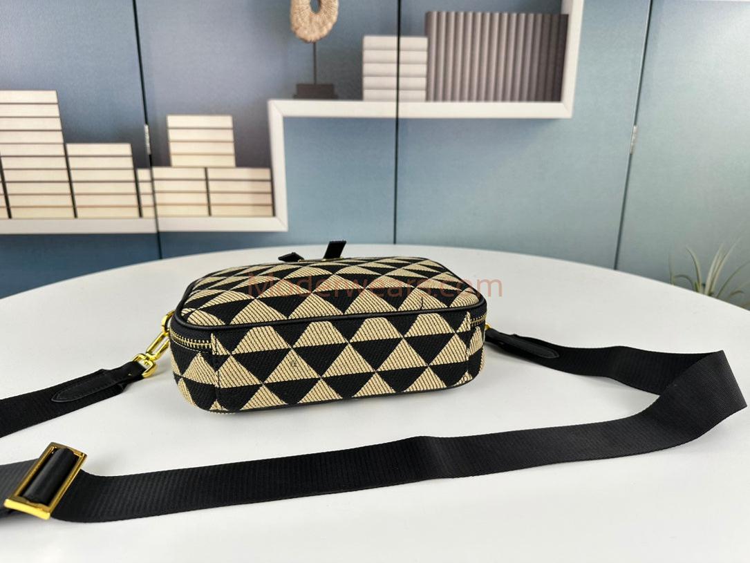 Chic & Stylish Bags
