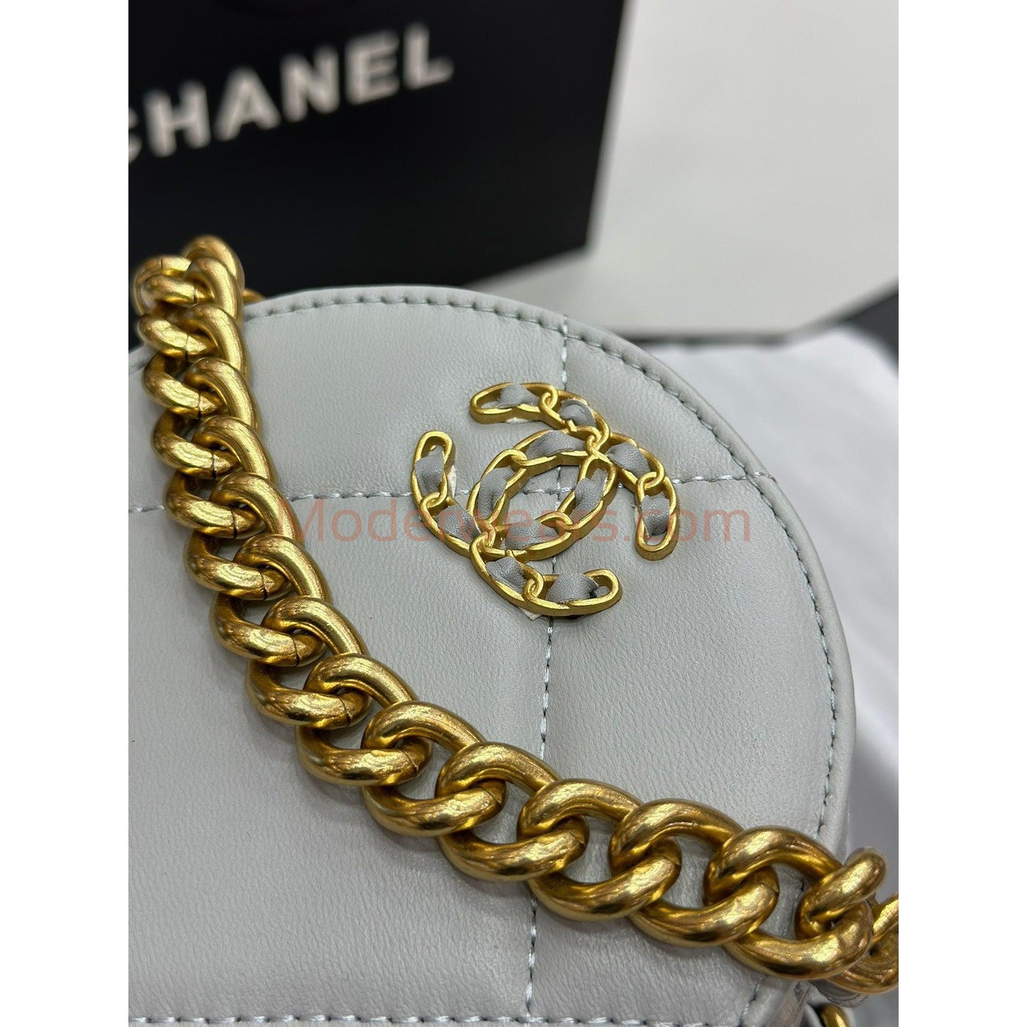 Chic & Stylish Bags