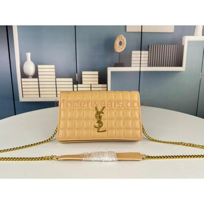 Chic & Stylish Bags