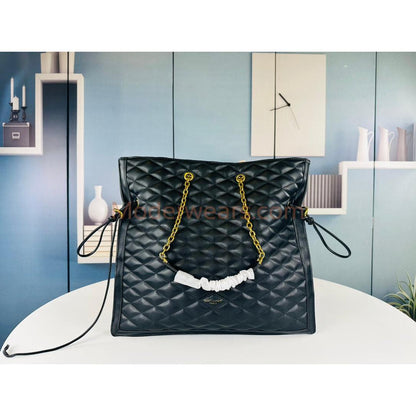 Chic & Stylish Bags