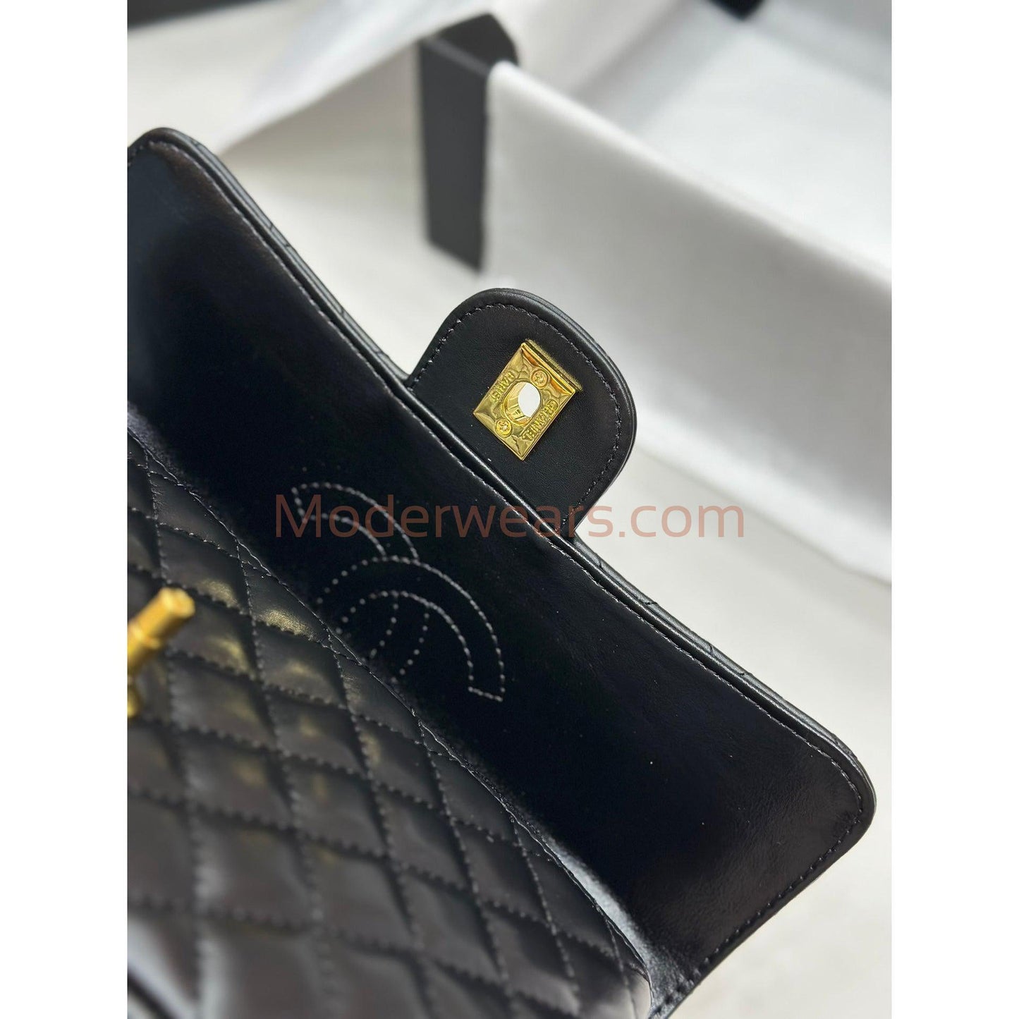 Chic & Stylish Bags