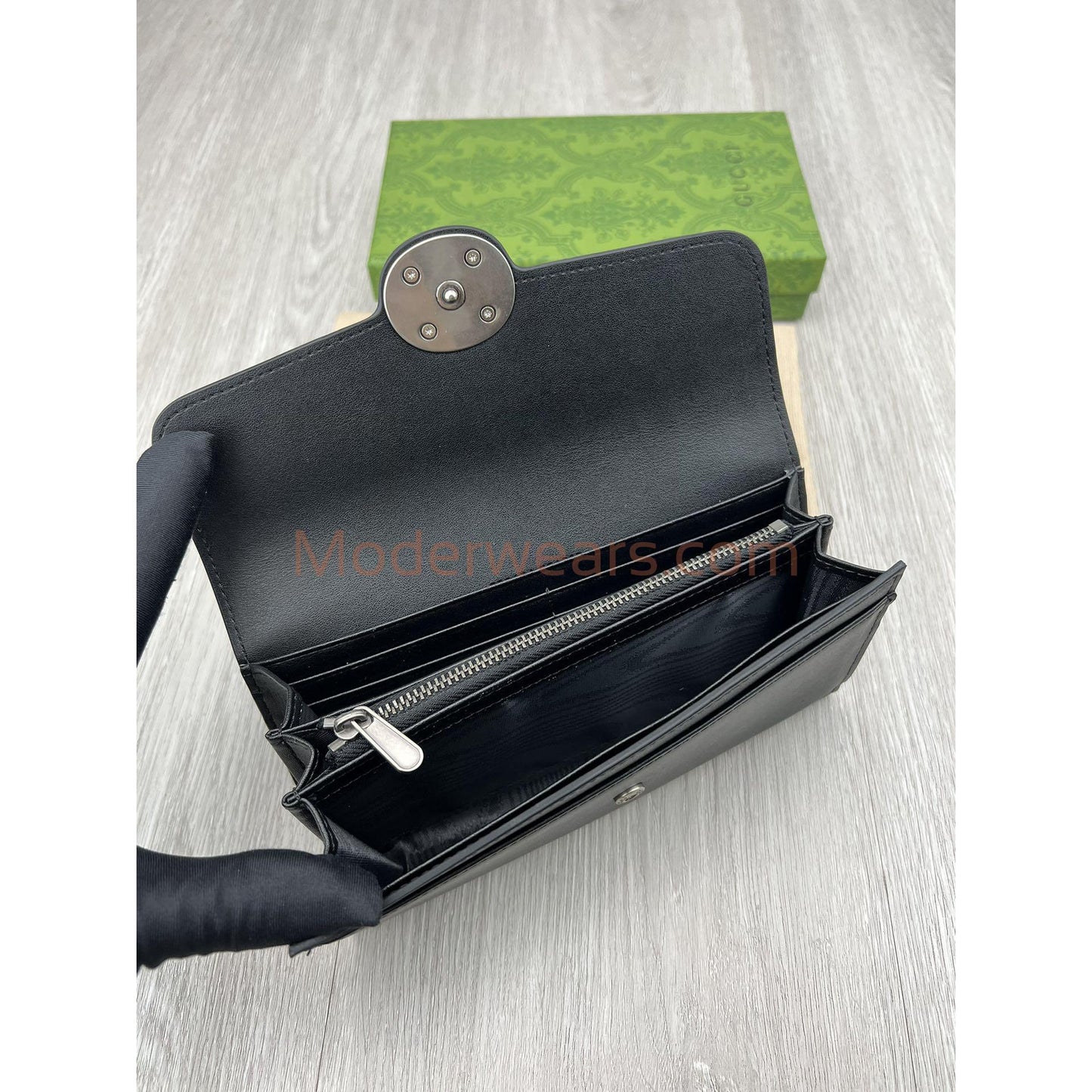 Chic & Stylish Bags