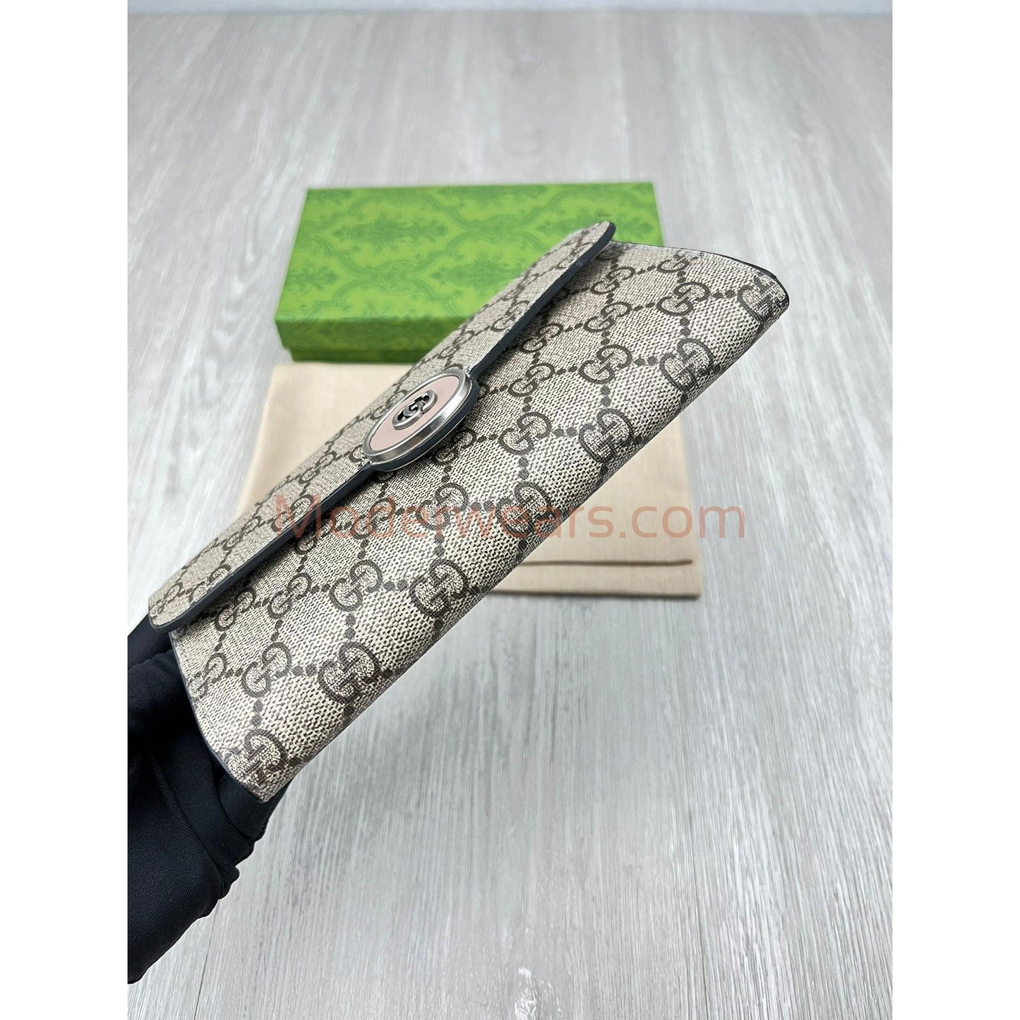 Chic & Stylish Bags