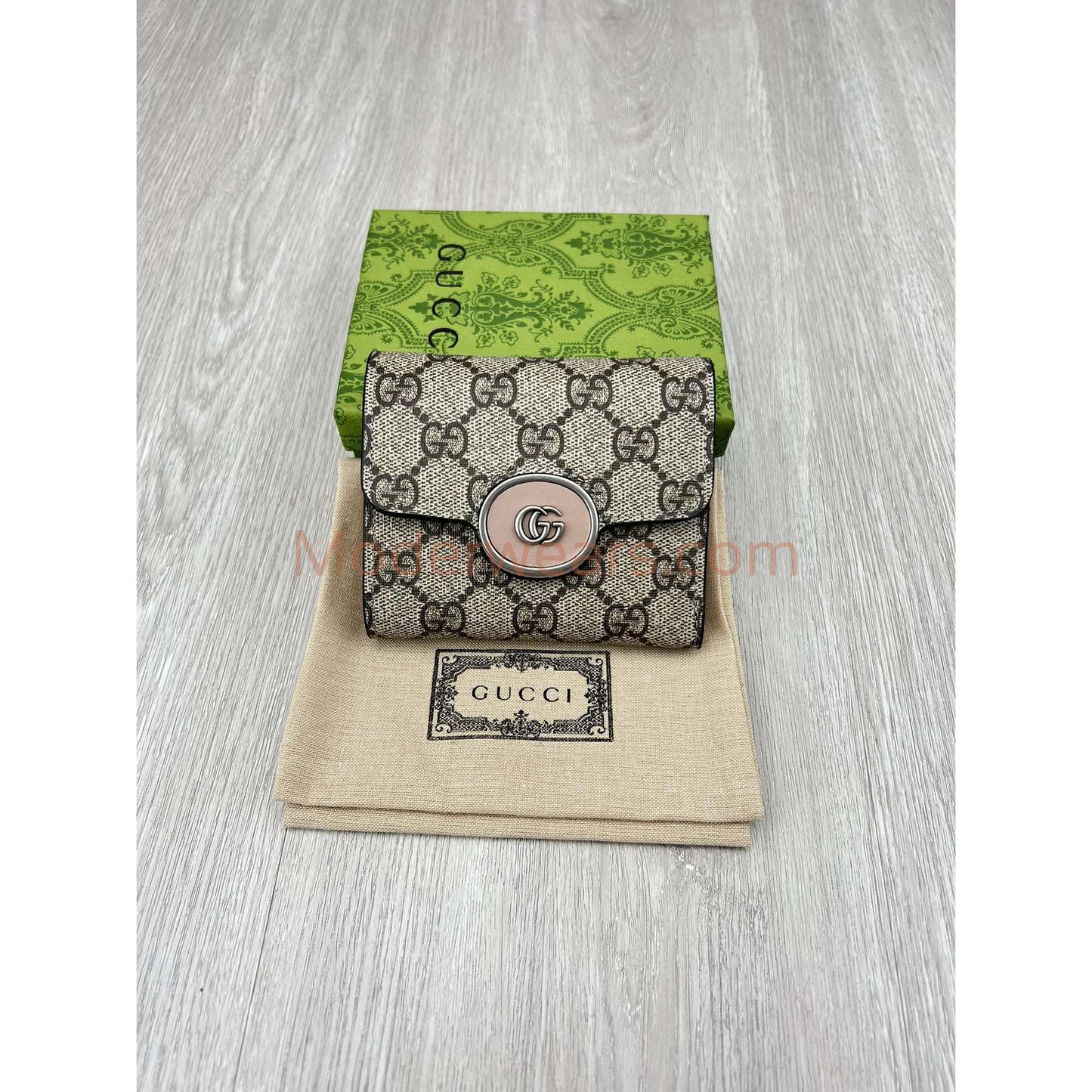 Chic & Stylish Bags