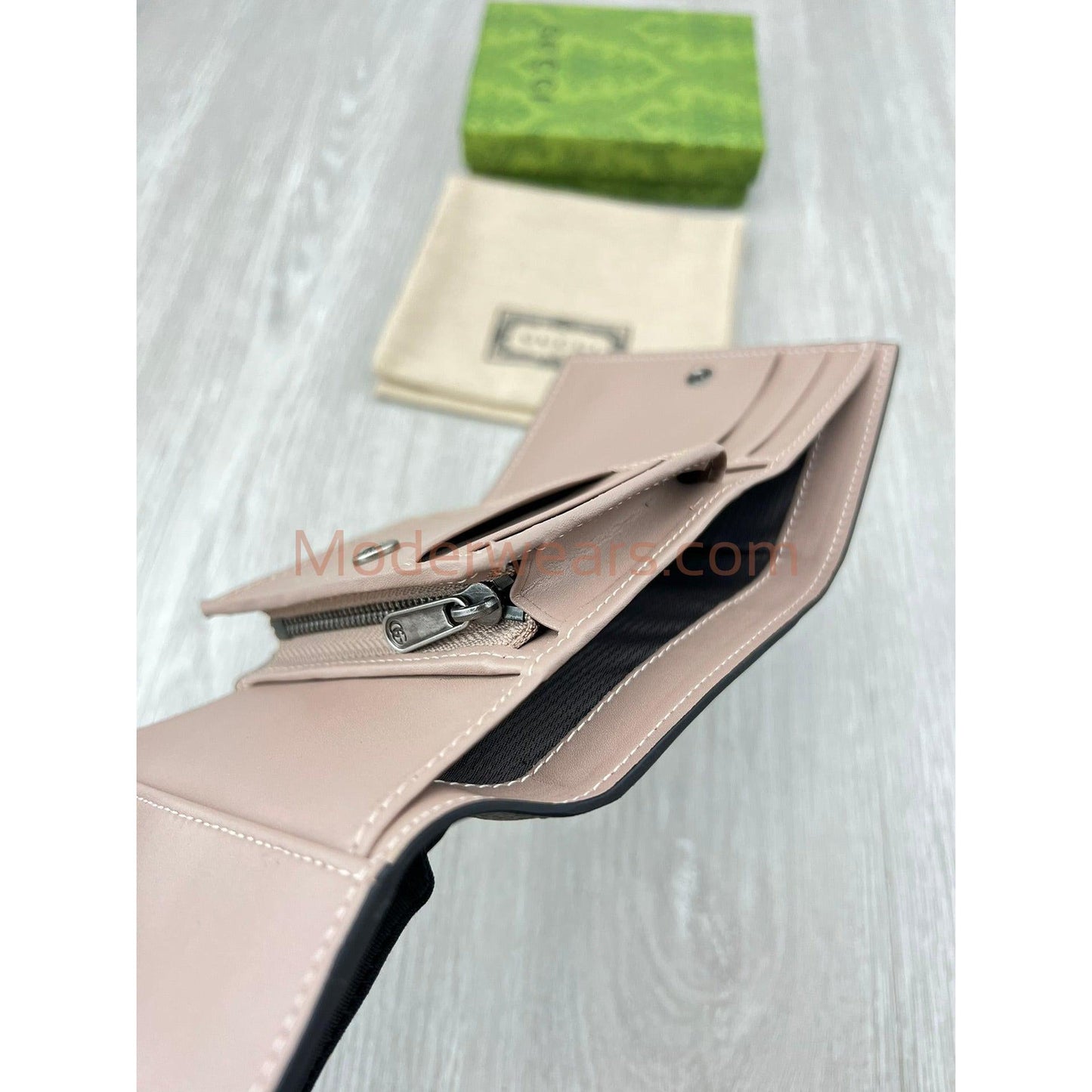 Chic & Stylish Bags