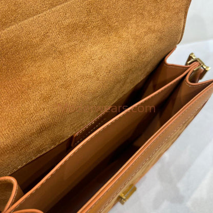 Chic & Stylish Bags