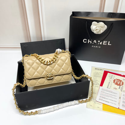Chic & Stylish Bags