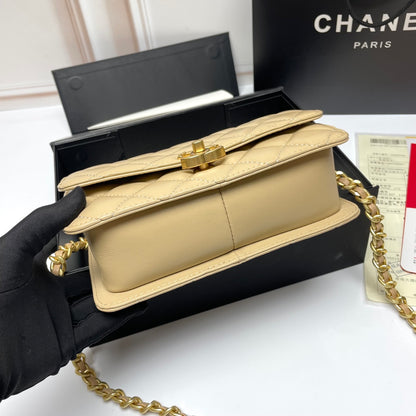 Chic & Stylish Bags