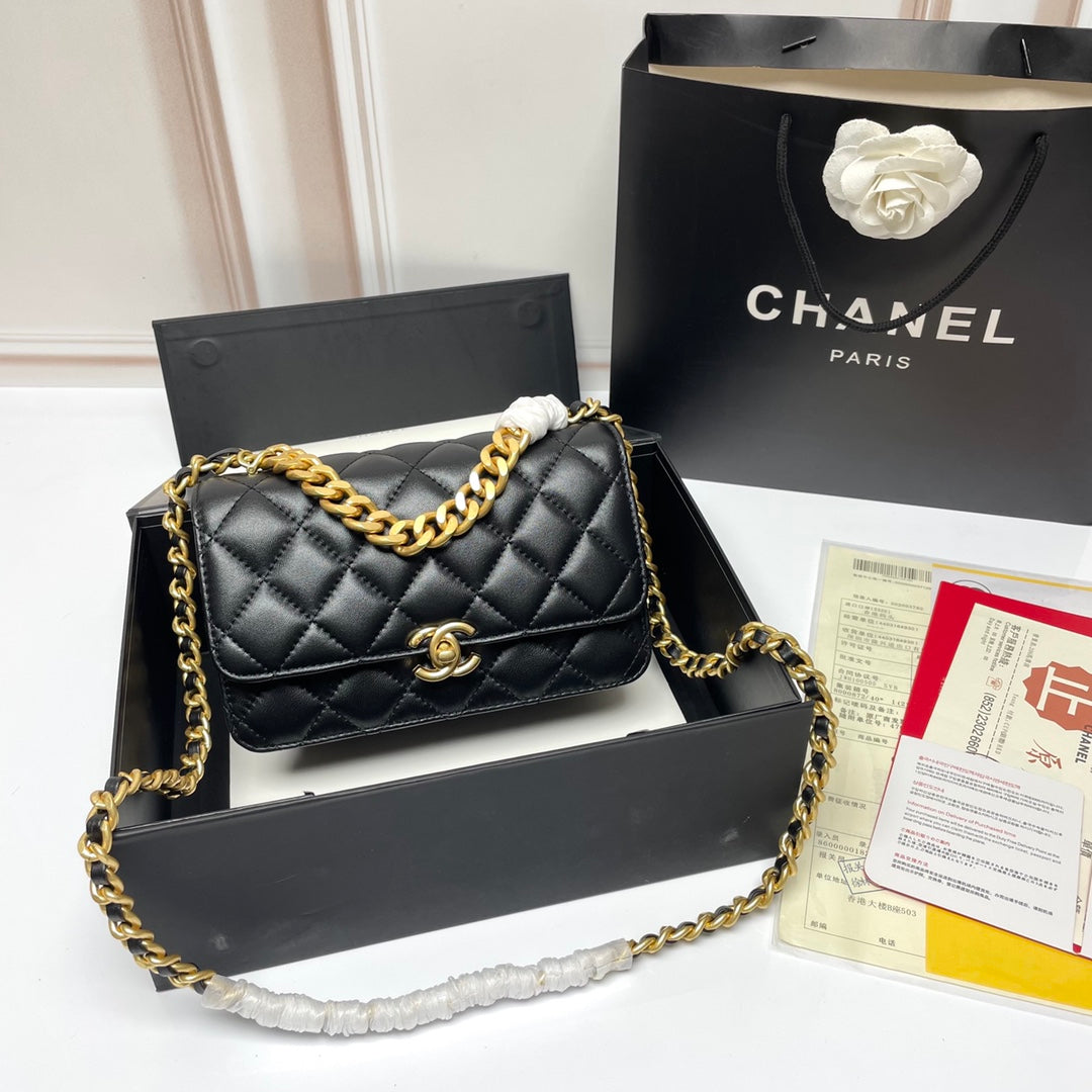 Chic & Stylish Bags