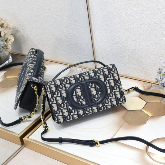 Chic & Stylish Bags