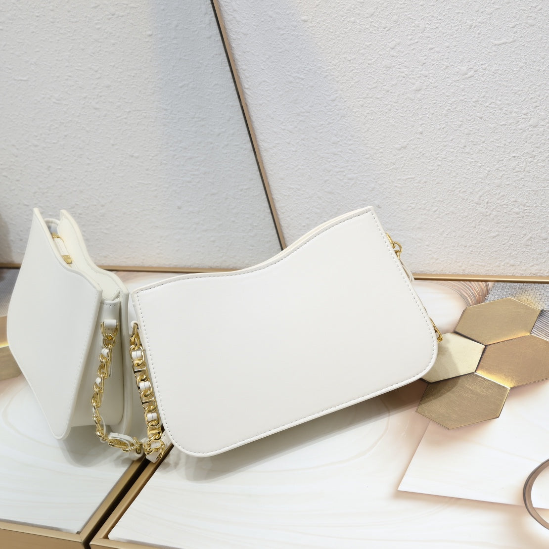 Chic & Stylish Bags