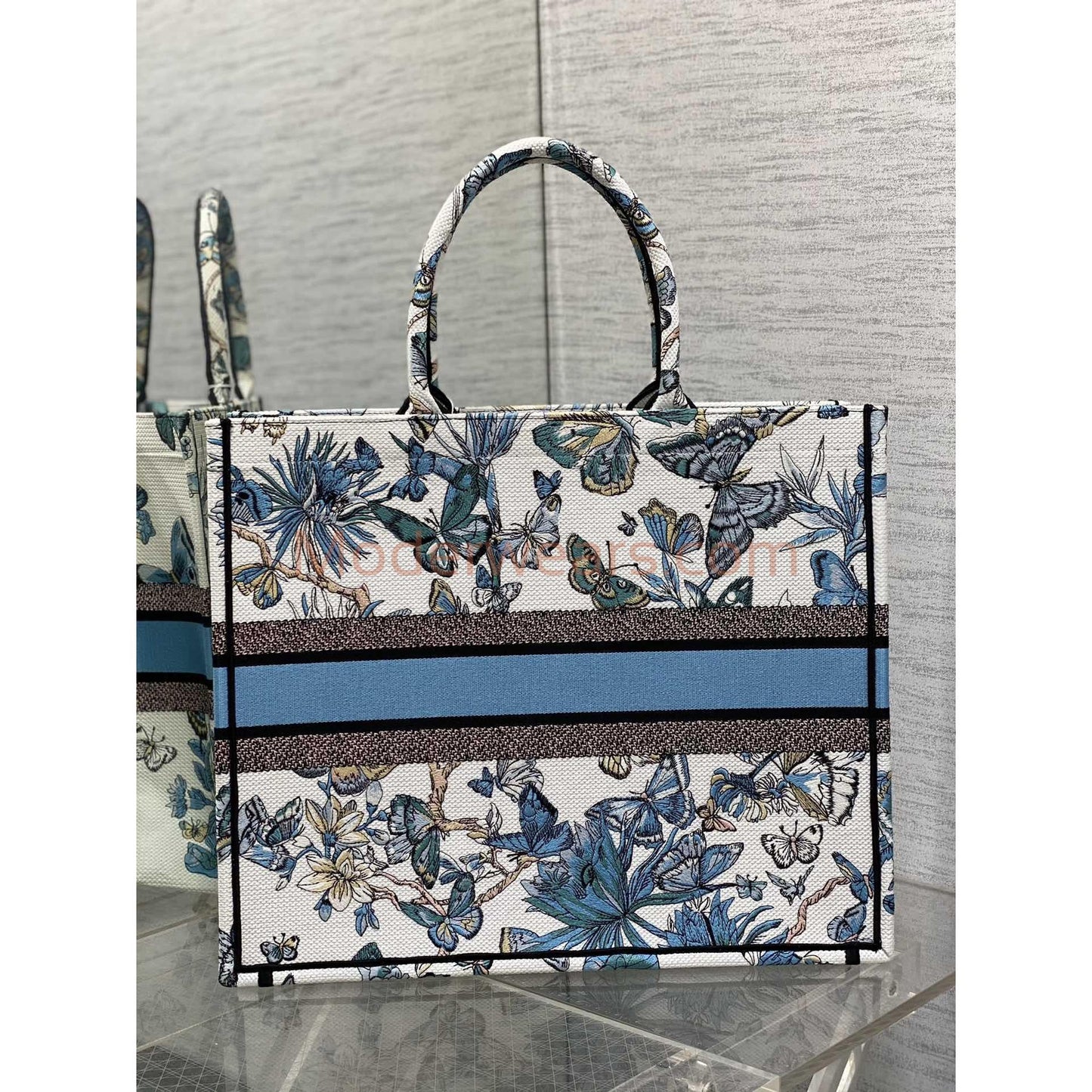 Chic & Stylish Bags