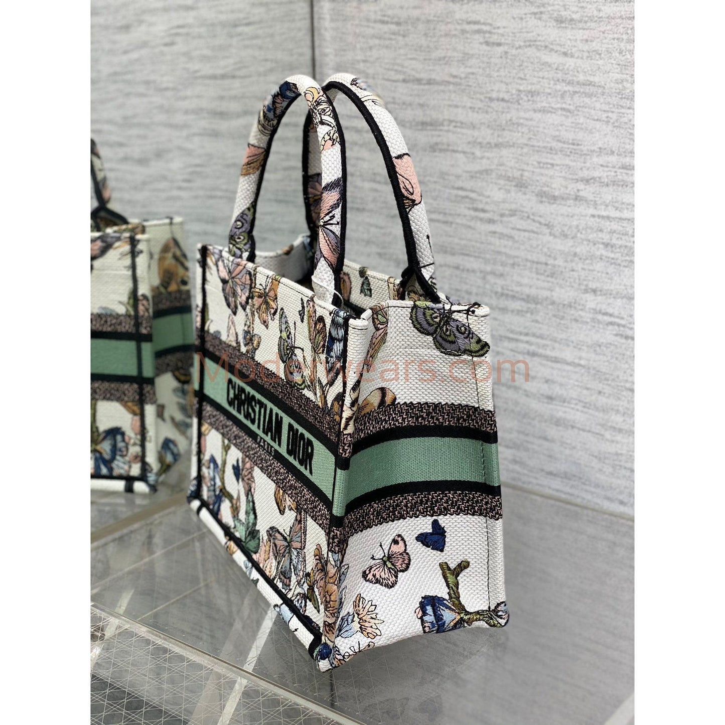 Chic & Stylish Bags