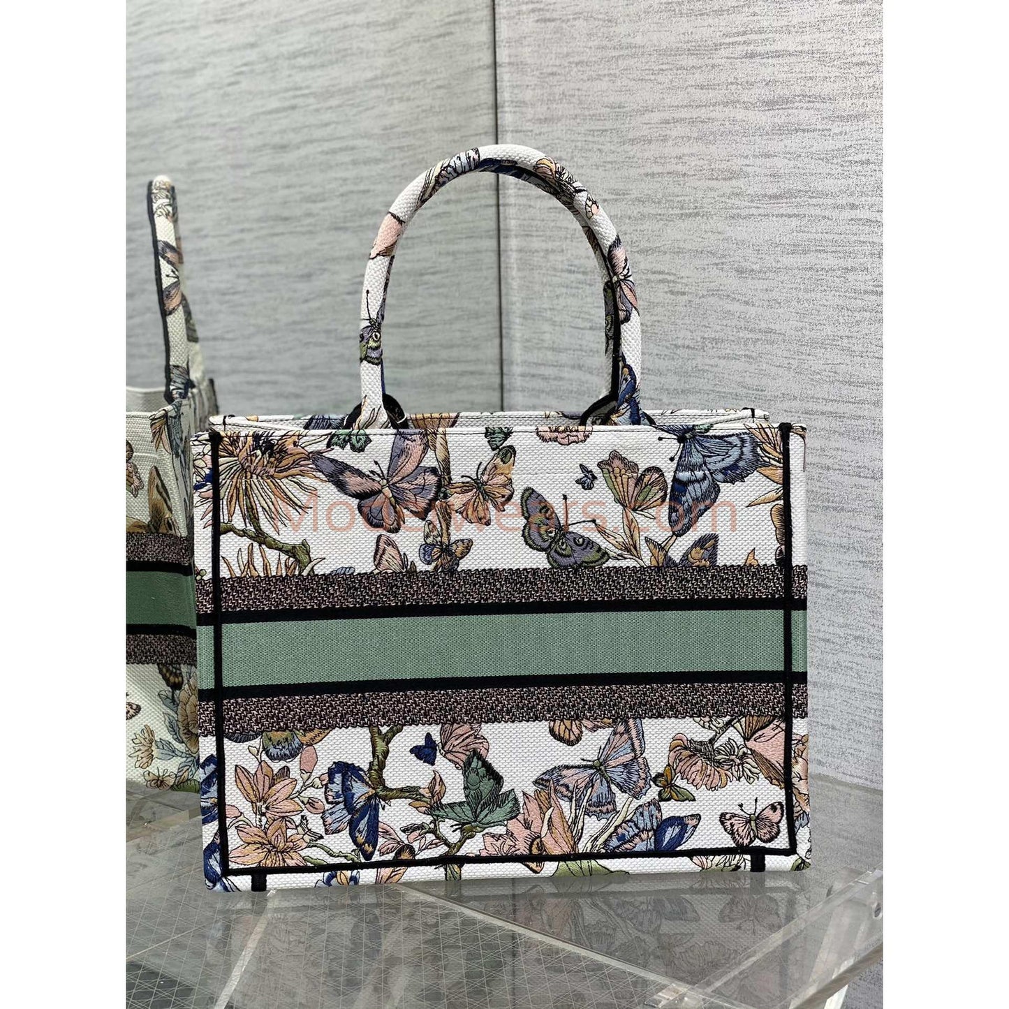 Chic & Stylish Bags