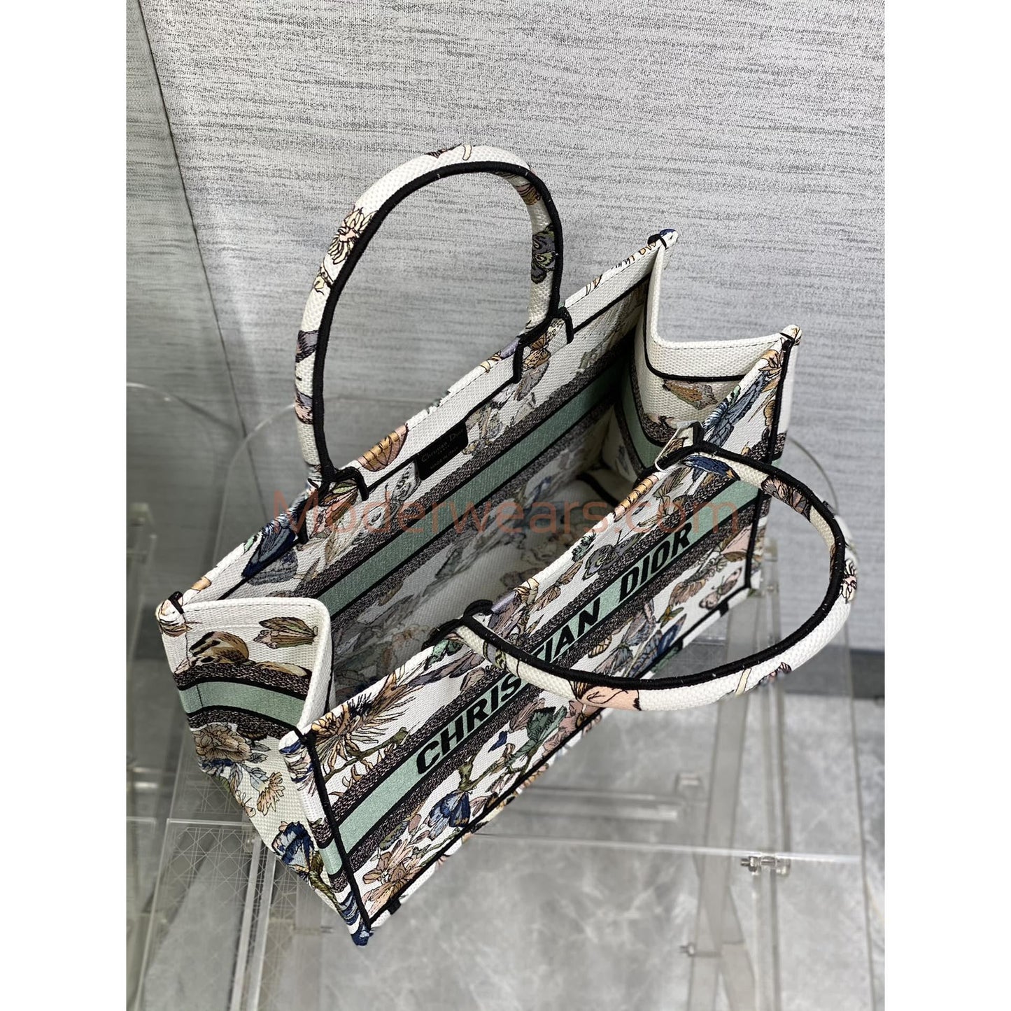 Chic & Stylish Bags