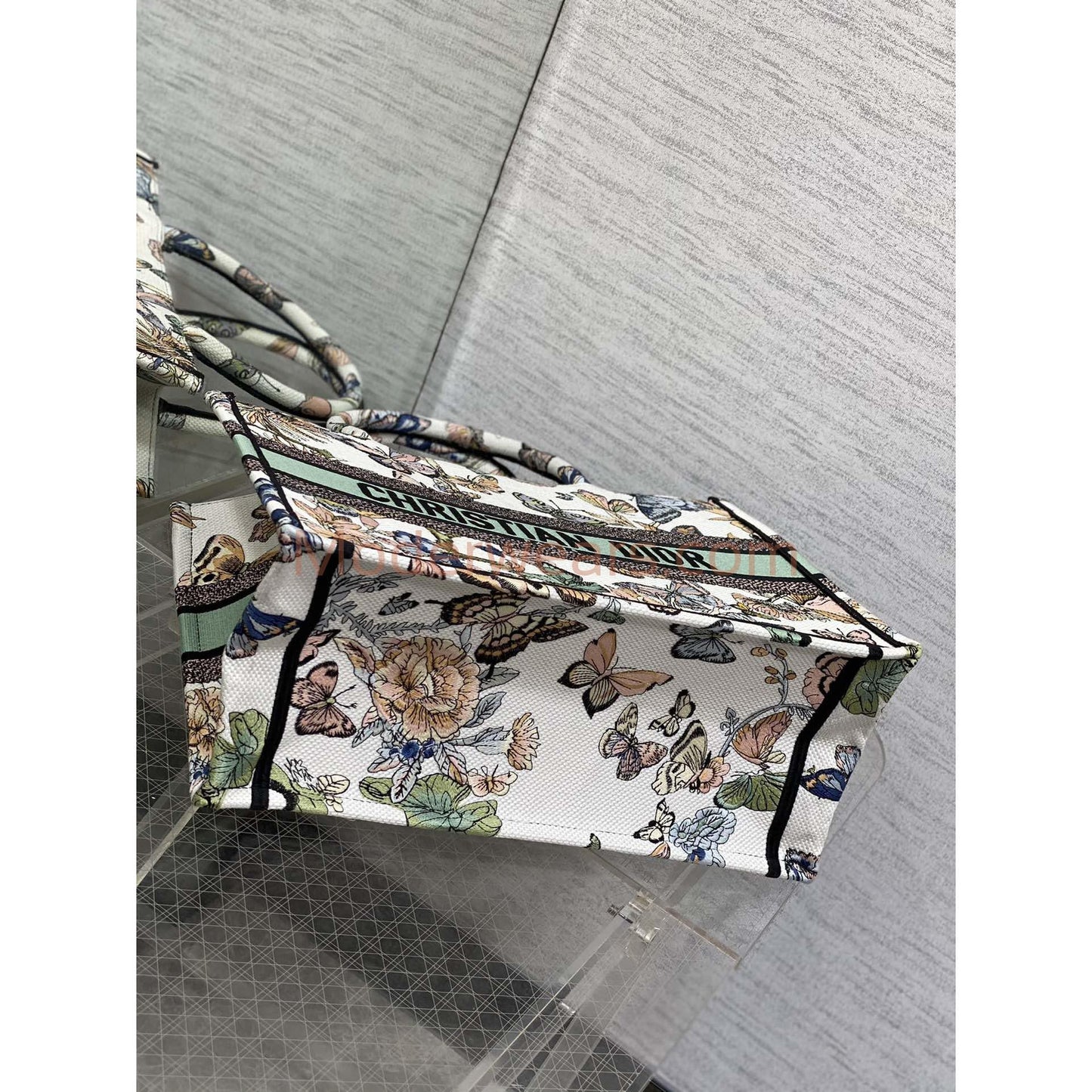 Chic & Stylish Bags