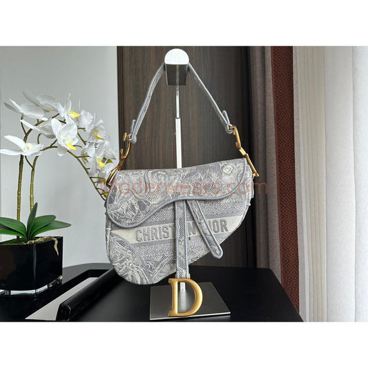 Chic & Stylish Bags