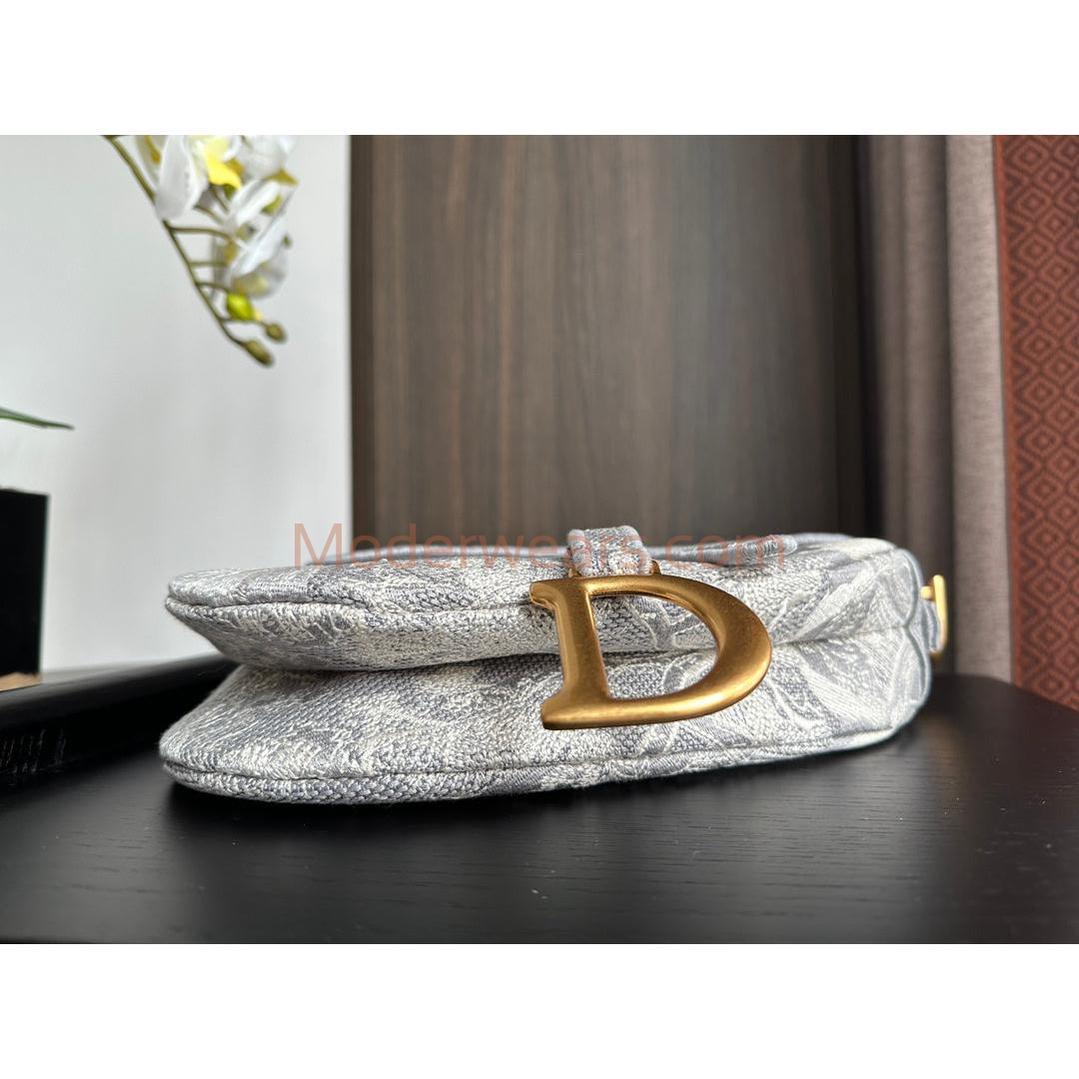 Chic & Stylish Bags