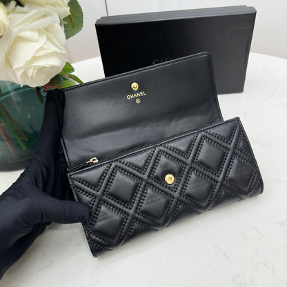 Chic & Stylish Bags