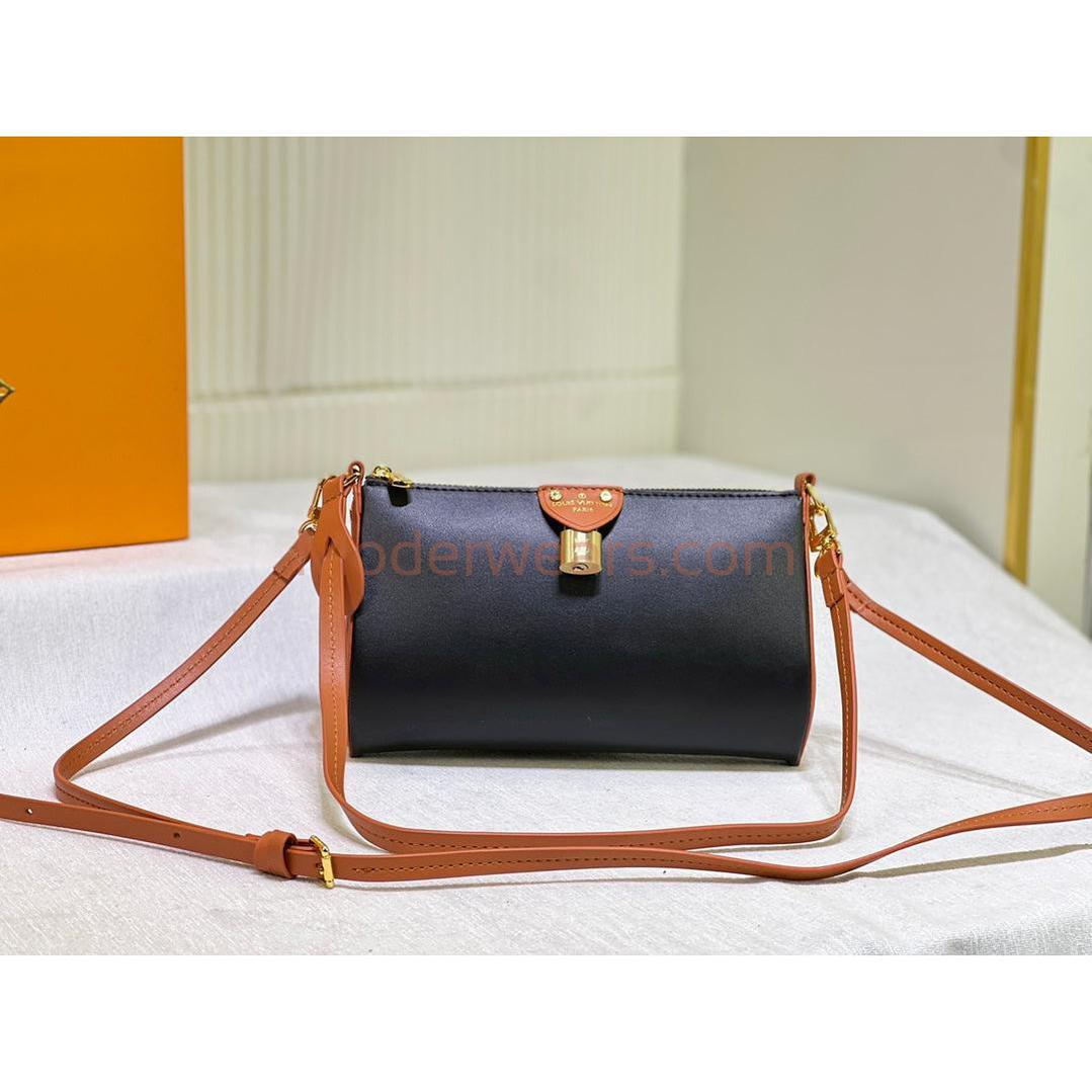 Chic & Stylish Bags