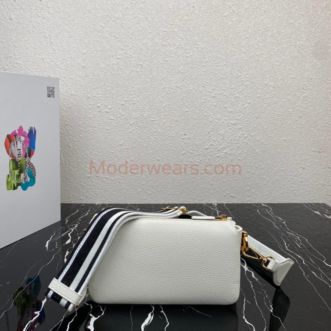 Chic & Stylish Bags