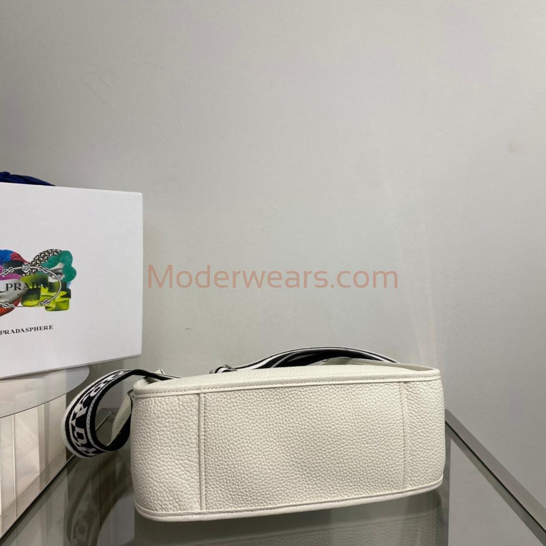 Chic & Stylish Bags