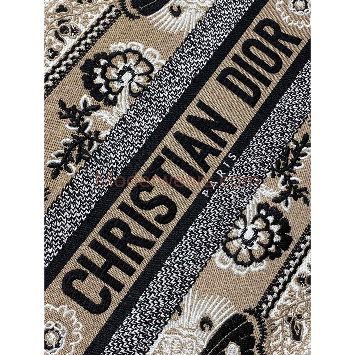 Chic & Stylish Bags