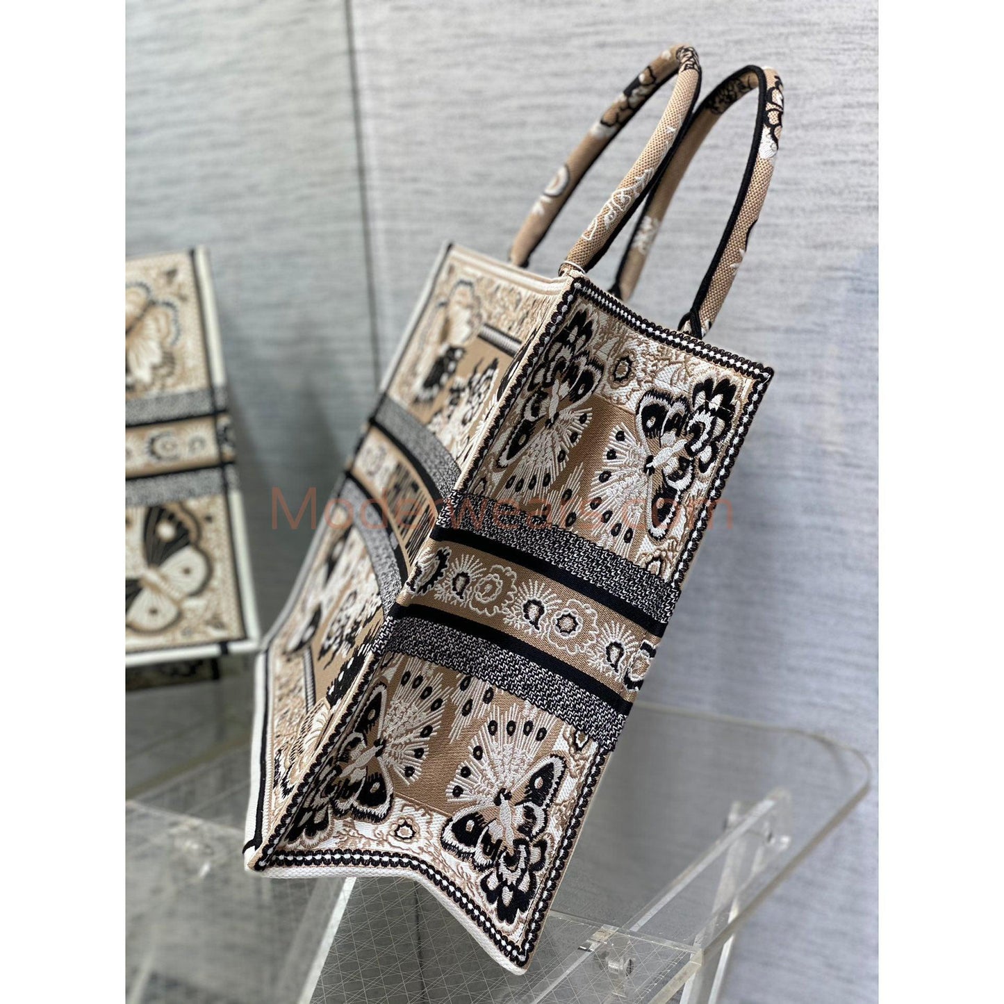 Chic & Stylish Bags