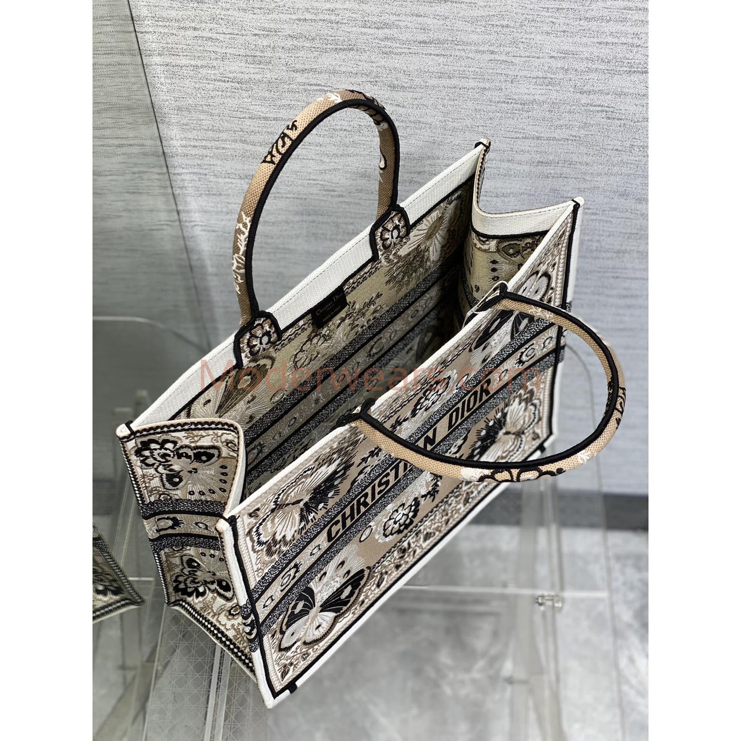 Chic & Stylish Bags