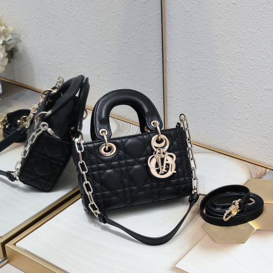 Chic & Stylish Bags
