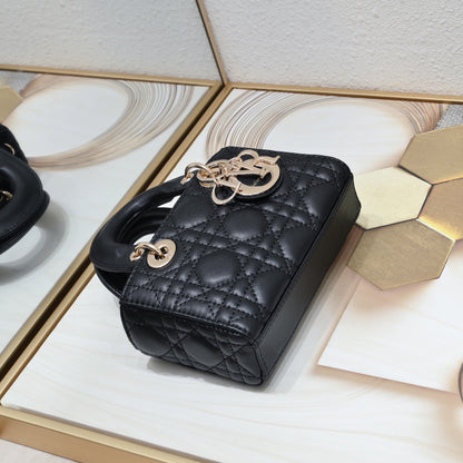 Chic & Stylish Bags