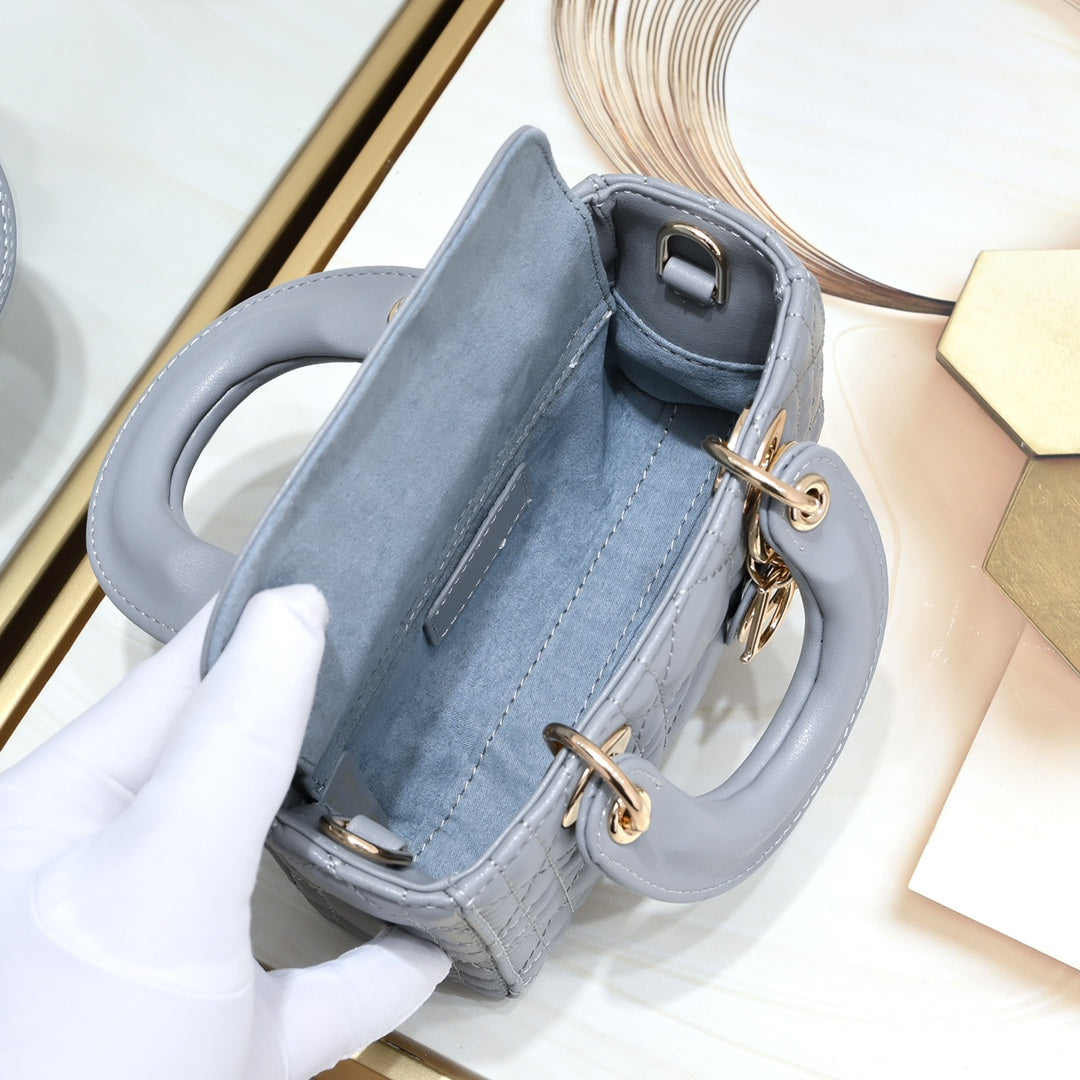 Chic & Stylish Bags