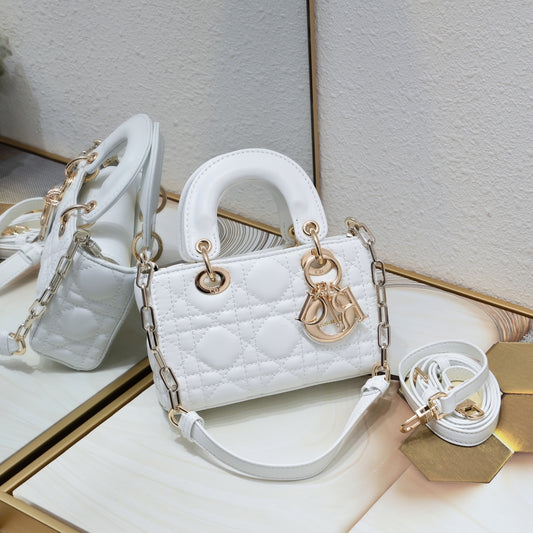 Chic & Stylish Bags