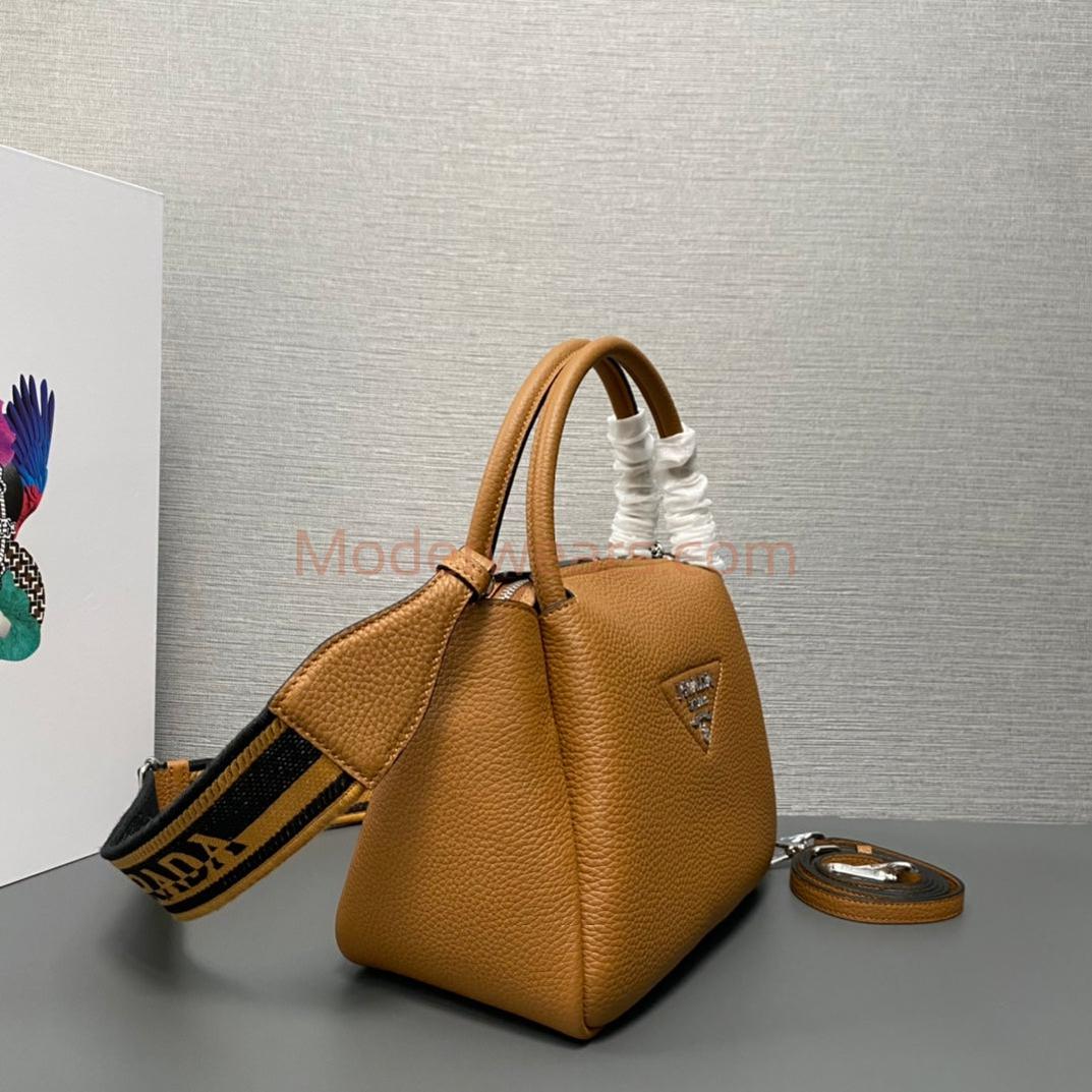 Chic & Stylish Bags
