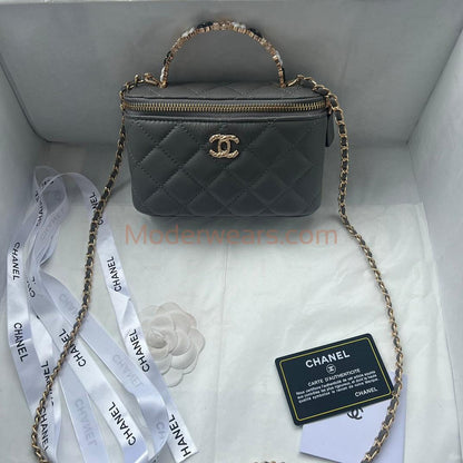 Chic & Stylish Bags