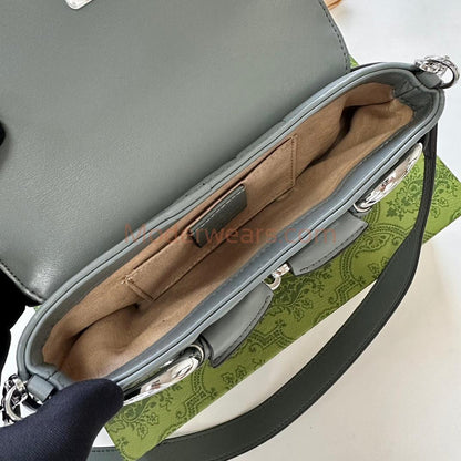 Chic & Stylish Bags