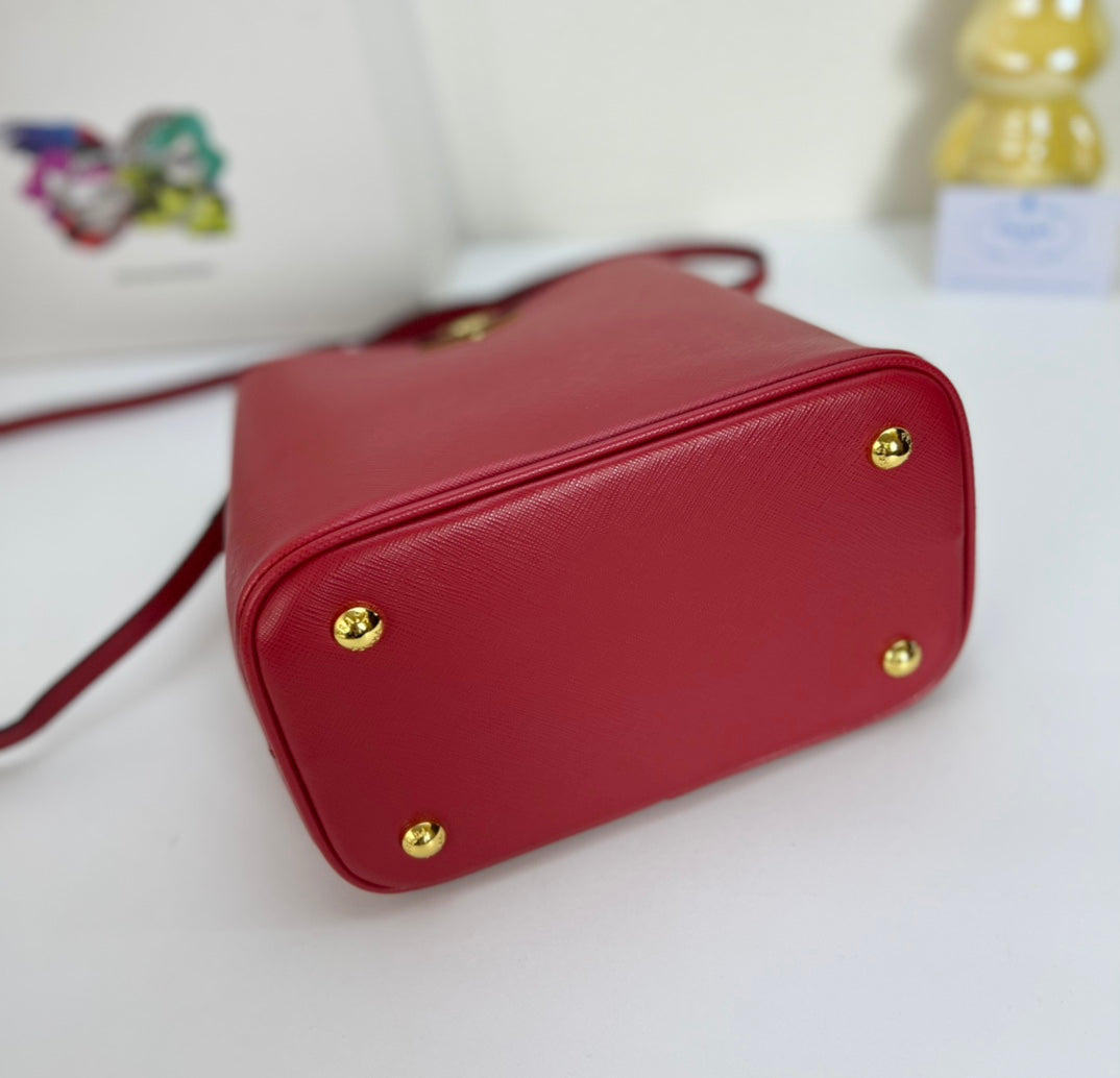 Chic & Stylish Bags