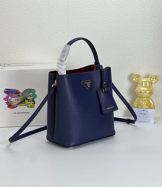 Chic & Stylish Bags