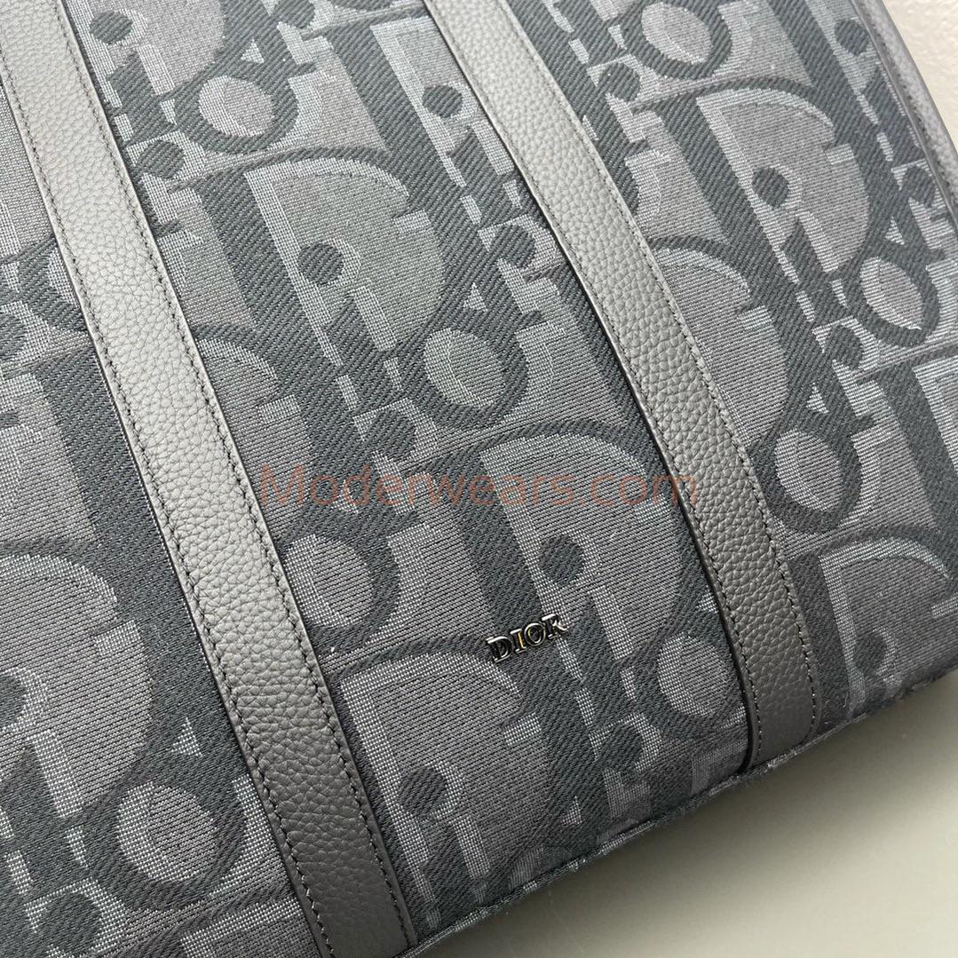 Chic & Stylish Bags