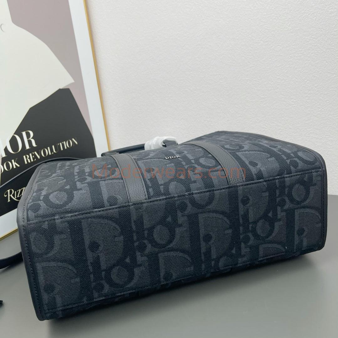 Chic & Stylish Bags