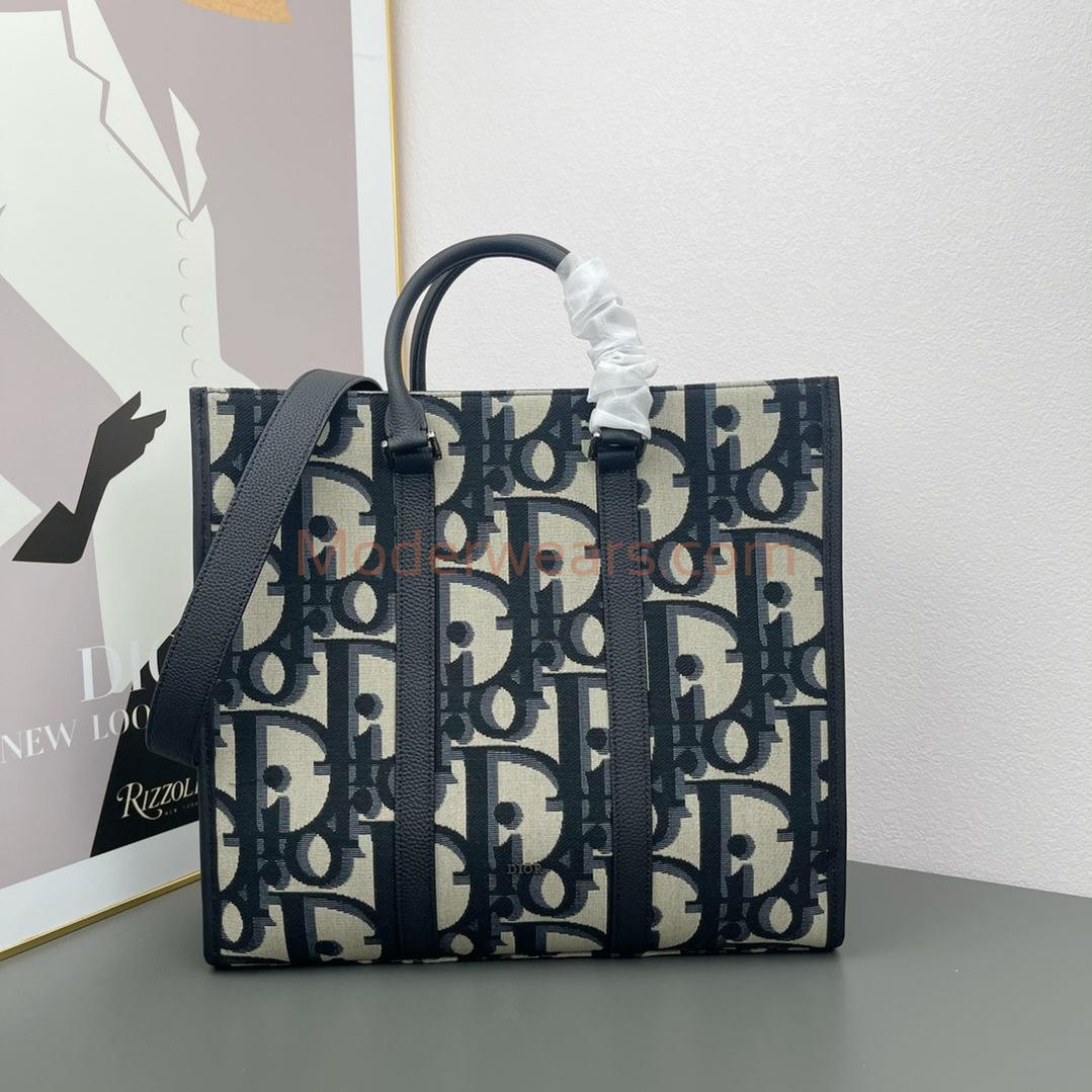 Chic & Stylish Bags
