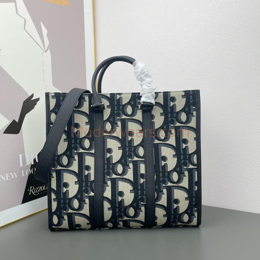 Chic & Stylish Bags
