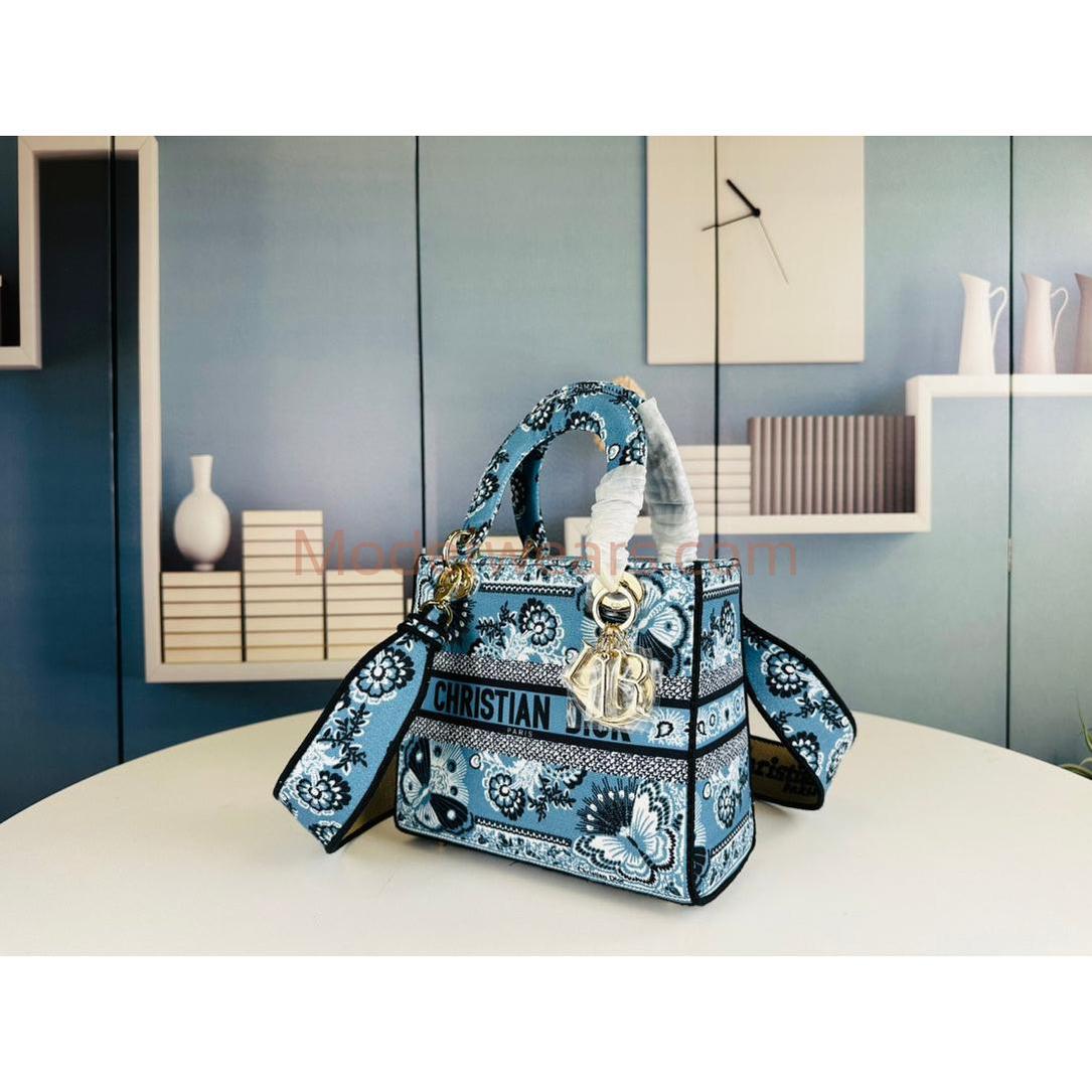 Chic & Stylish Bags